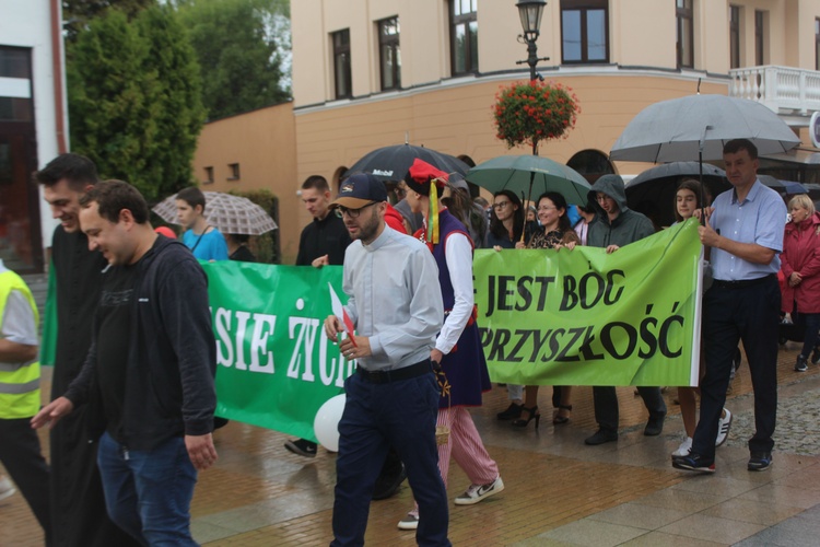 Ciechanów. Marsz dla Życia i Rodziny