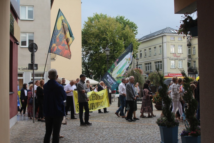 Ciechanów. Marsz dla Życia i Rodziny