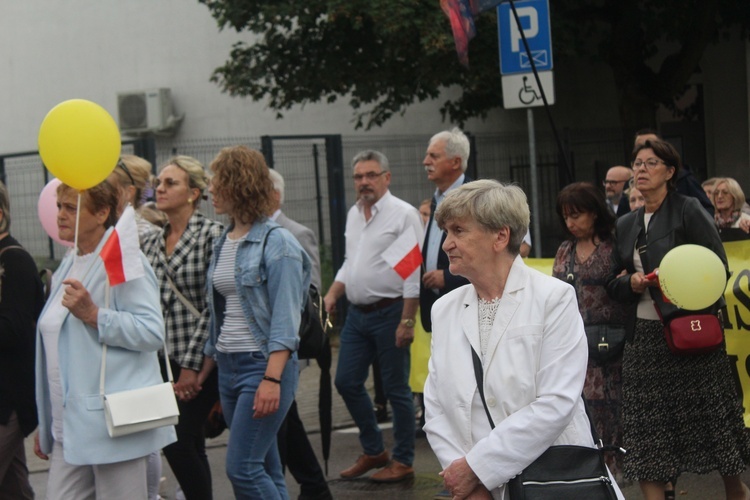 Ciechanów. Marsz dla Życia i Rodziny