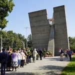 Wrocław. U św. Bonifacego i pod pomnikiem Zesłańcom Sybiru