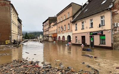 Dramat na południu: Najgorszy jest huk wody