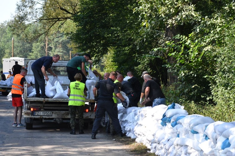 Trudna sytuacja k. Nowogrodu Bobrzańskiego