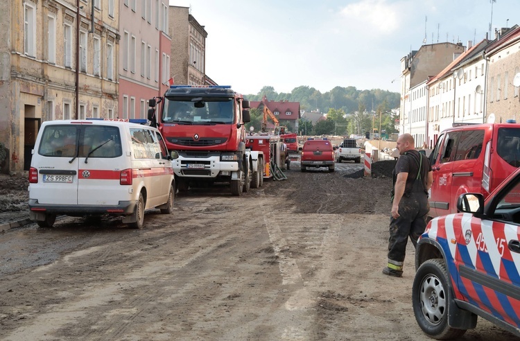 Głuchołazy po przejściu fali powodziowej [ZDJECIA]