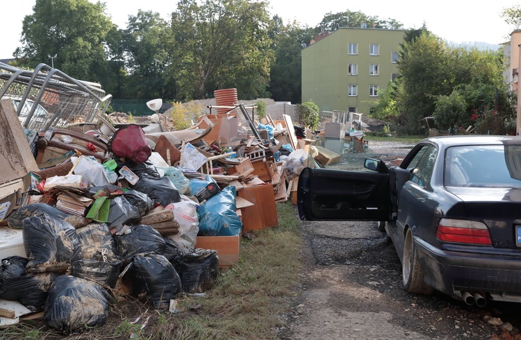 Głuchołazy po przejściu fali powodziowej [ZDJECIA]