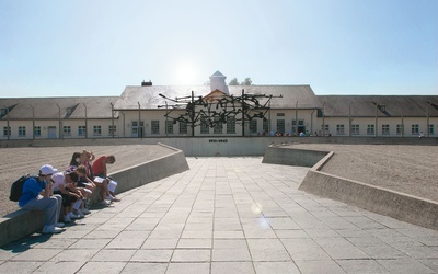 Bł. ks. Franciszek Drzewiecki – światło w mroku Dachau