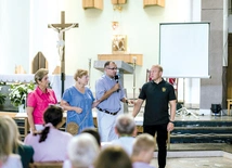 	Jednym z prelegentów był  ks. dr Rafał Pabich.