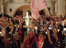 	Bazylika pękała w szwach.