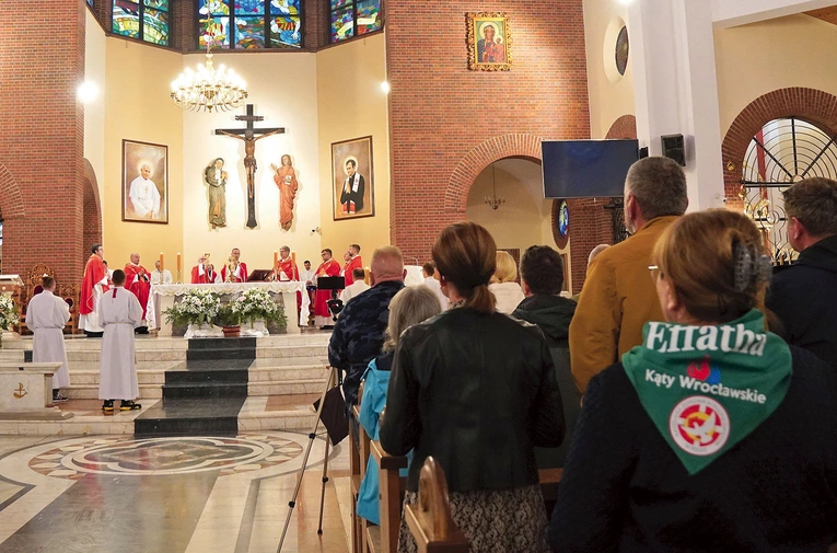 – Miłość to „praca do zrobienia” – przypomniał biskup.