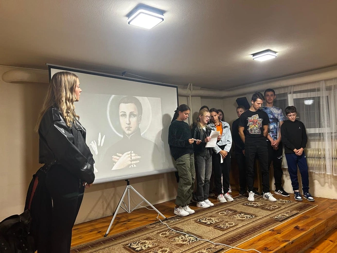 Młodzi w Staszowie świętowali z patronem