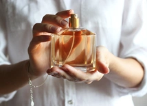 Czy warto kupować próbki perfum?