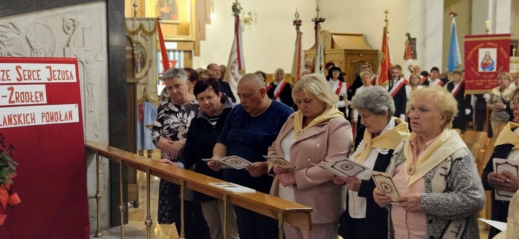 Pielgrzymka straży honorowej NSPJ