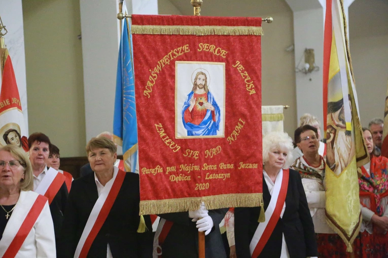 Pielgrzymka straży honorowej NSPJ