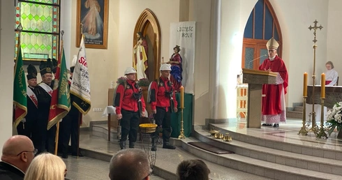 Abp Skworc: Idźmy w postawie zawierzenia Bożej opatrzności