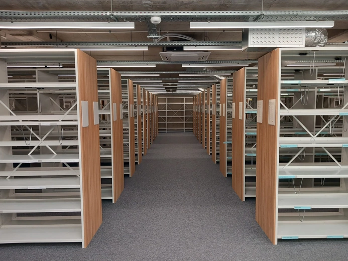 Archiwum Archidiecezjalne dziękuję za pomoc w ratowaniu zbiorów