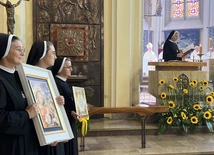 Bp Olszowski do elżbietanek: Zaprośmy Jezusa do stołu, a wtedy wszystko będzie dobrze