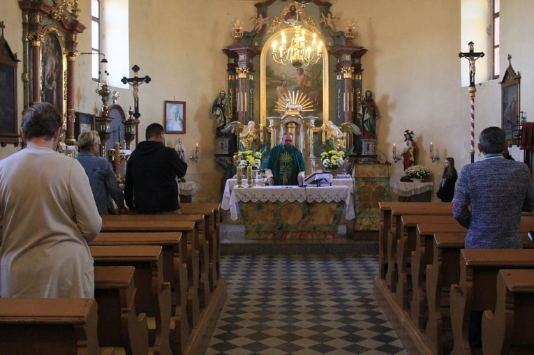 Pierwsza niedziela po powodzi w Chomiąży