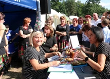 Tłumy w radomskim skansenie na Festiwalu Ziemniaka