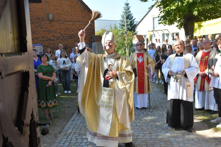 Parafia w Ogardach ma 50 lat