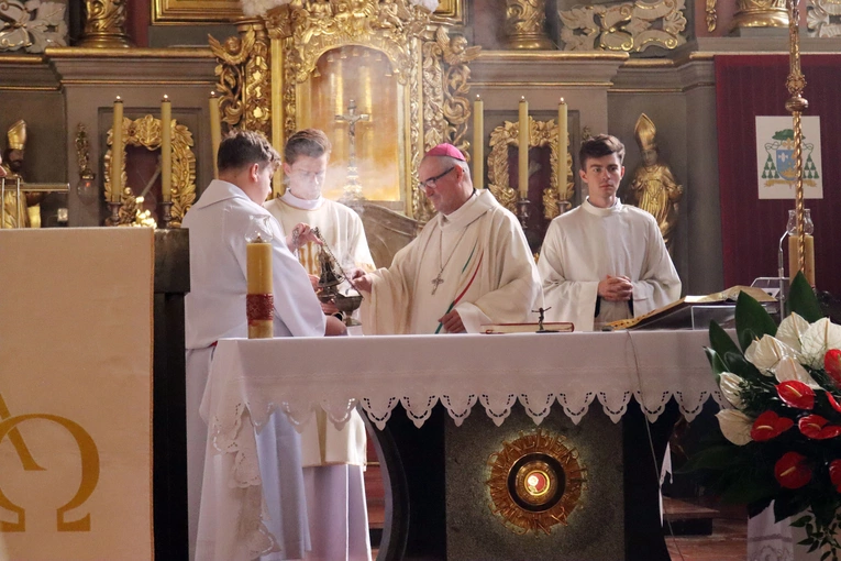 Przasnysz-Rostkowo. Pielgrzymka młodzieży