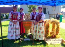 Korony żniwne i plony ziemi w Lubecku