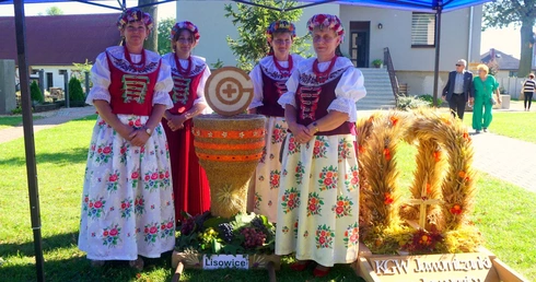 Korony żniwne i plony ziemi w Lubecku