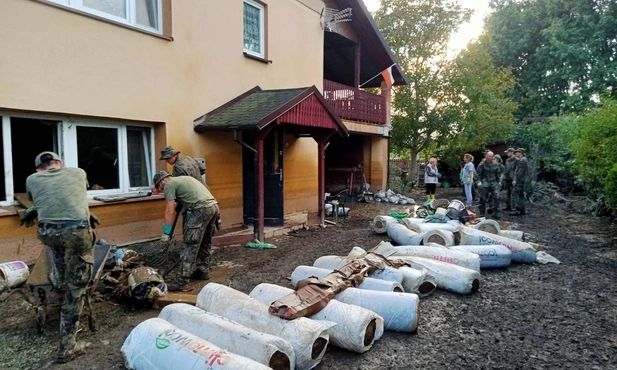 Region. Żołnierze 13 Śląskiej Brygady Obrony Terytorialnej rozpoczynają operację pod kryptonimem "Feniks"