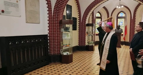 Ostrów Tumski pięknieje, ale jest też bardziej ekologiczny