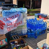Myjki ciśnieniowe, osuszacze, łopaty - pomoc pilnie potrzebna