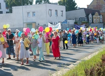 	Obchody tradycyjnie inauguruje przemarsz ulicami Elbląga.