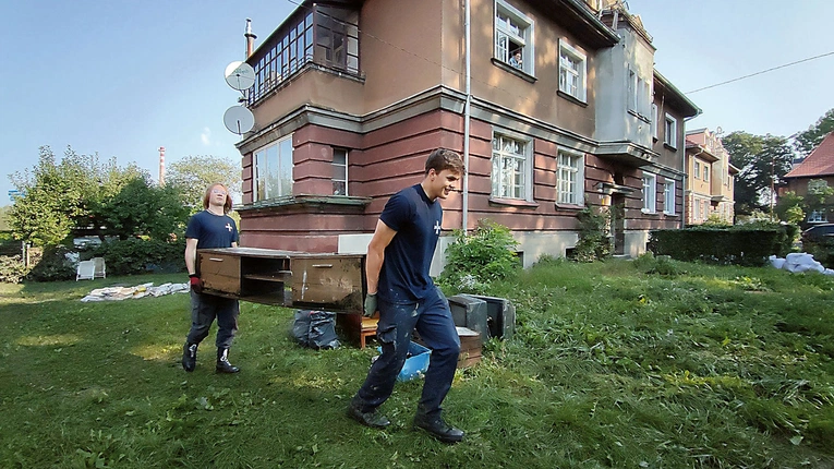 Skauci Europy przyjechali z całej Polski, by pomagać samotnym i chorym.