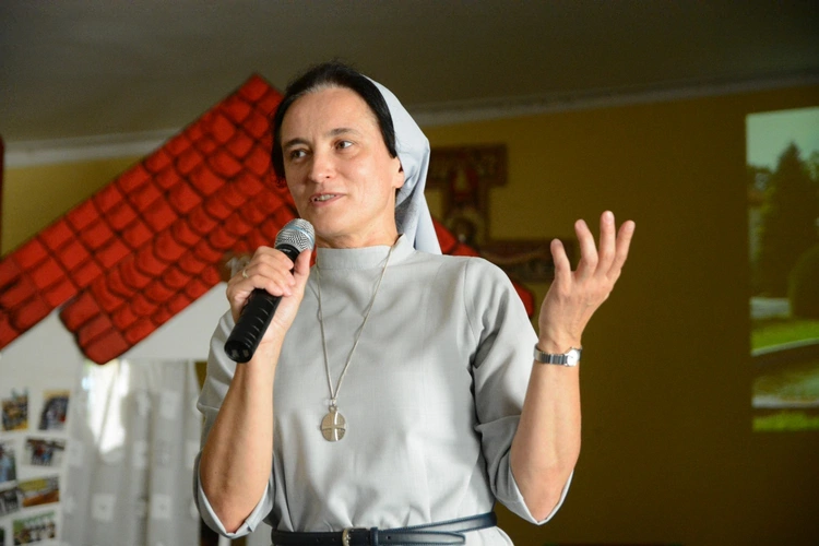 60-lecie Domu Pomocy Społecznej w Kadłubie i posługi sióstr franciszkanek misjonarek Maryi