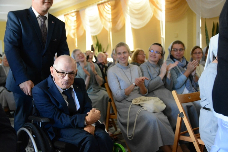 60-lecie Domu Pomocy Społecznej w Kadłubie i posługi sióstr franciszkanek misjonarek Maryi