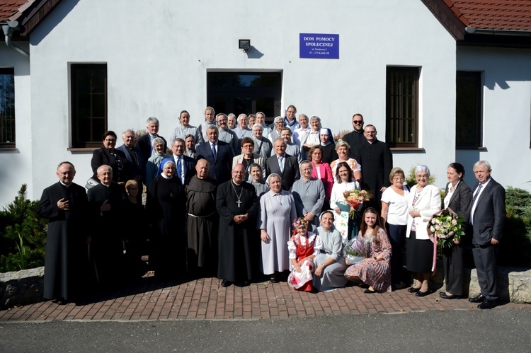 60-lecie Domu Pomocy Społecznej w Kadłubie i posługi sióstr franciszkanek misjonarek Maryi