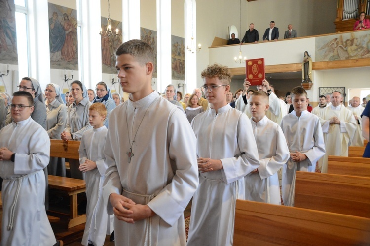 60-lecie Domu Pomocy Społecznej w Kadłubie i posługi sióstr franciszkanek misjonarek Maryi