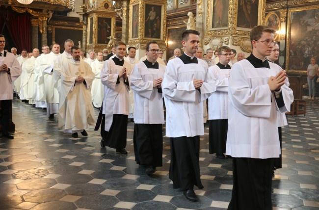 Pielgrzymka kapłanów i alumnów do Sandomierza