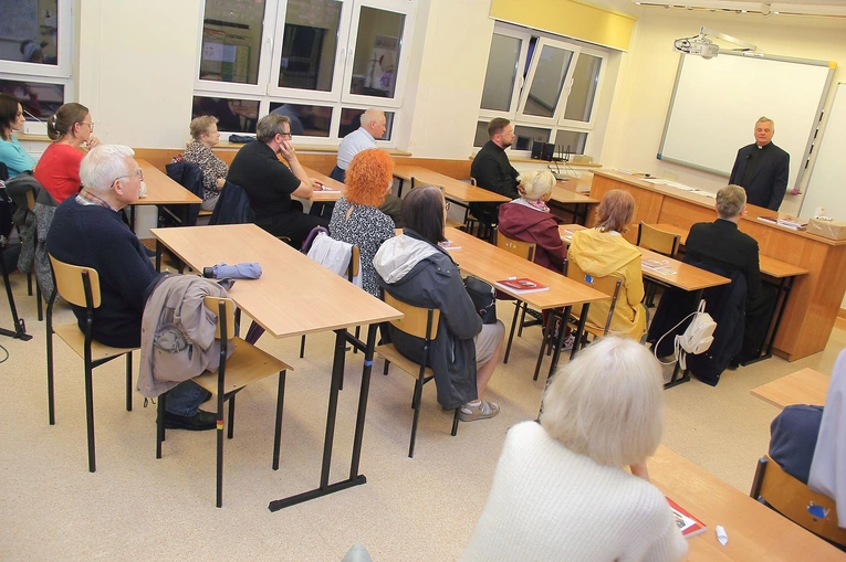 Spotkanie o Janie Pawle II w Szkole Katolickiej