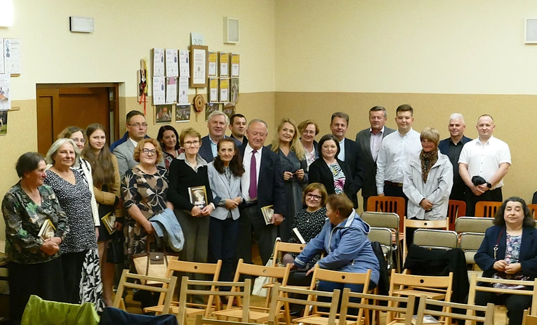 Stara Wieś. Wieczór autorski z Agatą Puścikowską