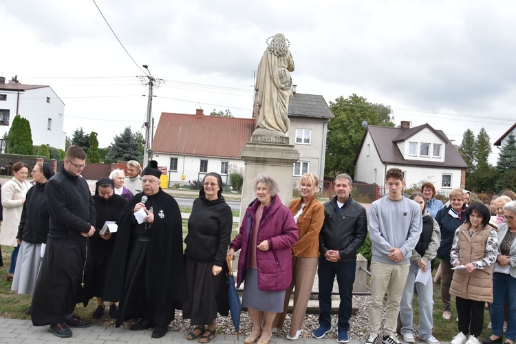 Przasnysz. Koronka na ulicach miast