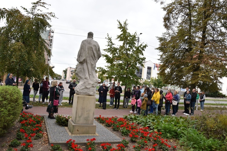 Przasnysz. Koronka na ulicach miast