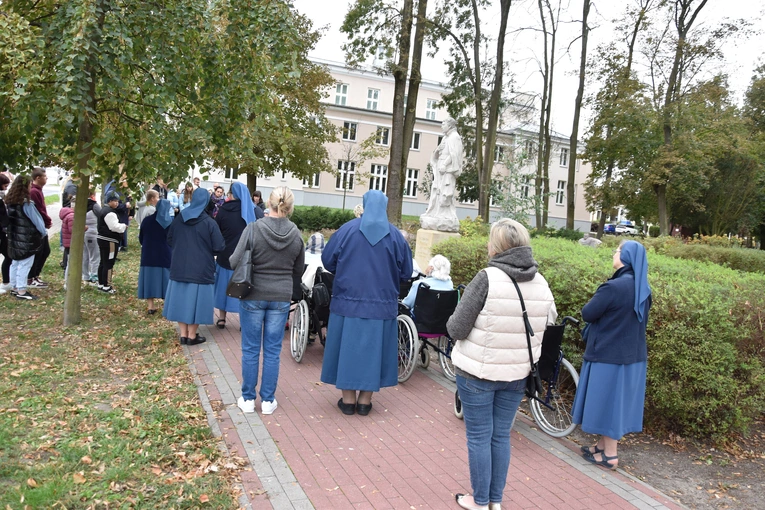 Przasnysz. Koronka na ulicach miast