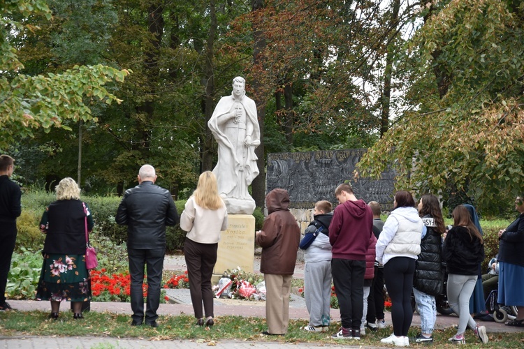 Przasnysz. Koronka na ulicach miast