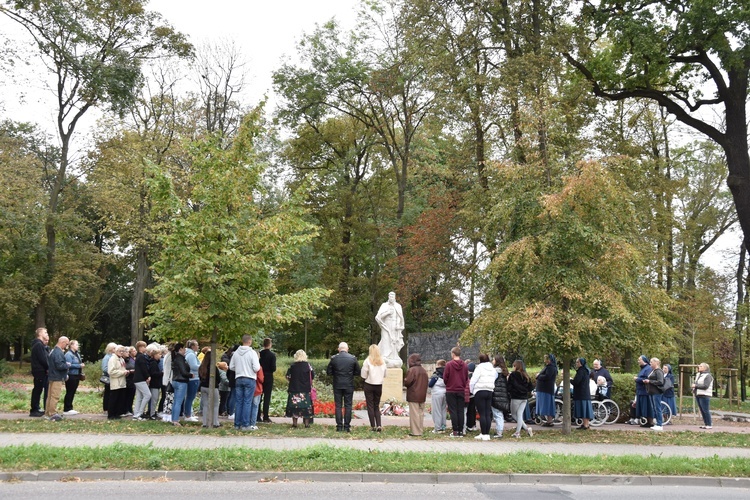 Przasnysz. Koronka na ulicach miast