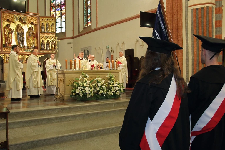 Podejmujemy modlitwę i refleksję nad rolą uczelni 