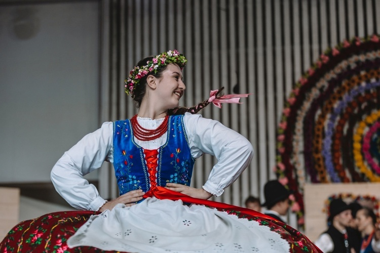 Zespół Magurzanie z Łodygowic odtwarza dawne stroje