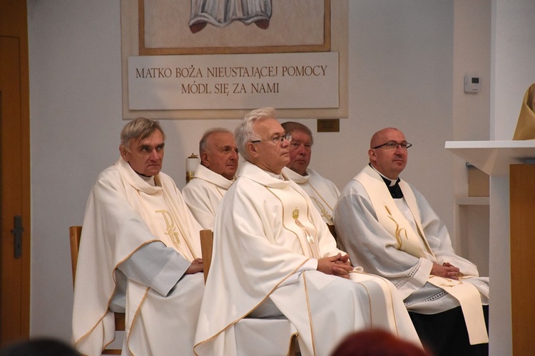 Na Aniołkach stanął pomnik św. Jana Pawła II