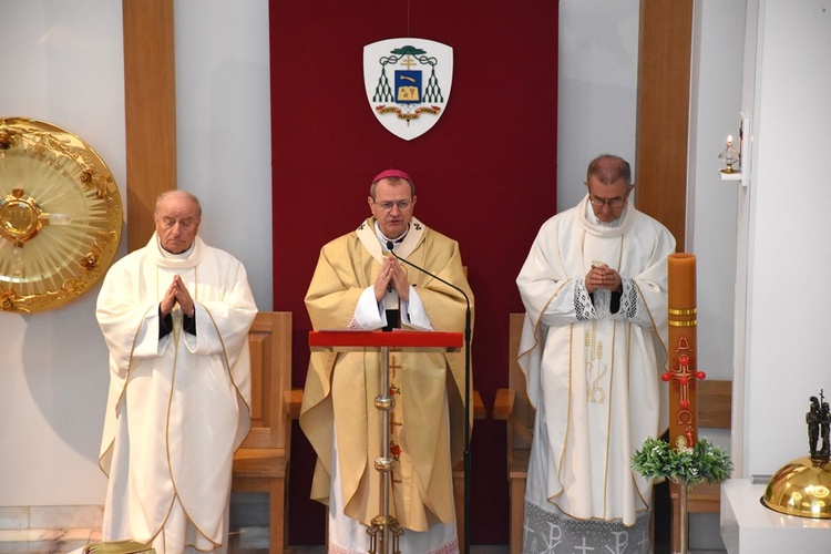 Na Aniołkach stanął pomnik św. Jana Pawła II