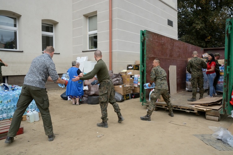 Transport darów przyjęty w Głuchołazach