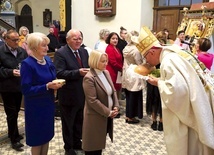 	Mszy Świętej przewodniczył bp Marek Mendyk. Wzięli w niej udział członkowie wspólnoty, którzy rozpoczynali swoją formację w tej parafii.