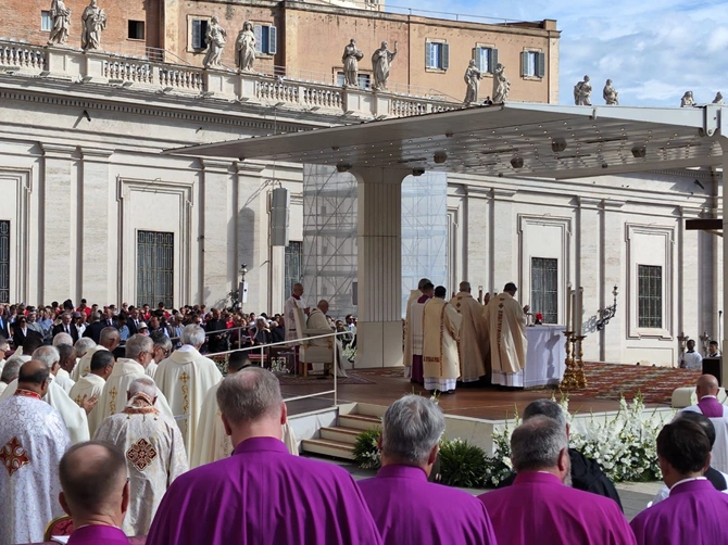 Rozpoczęcie synodu okiem uczestnika