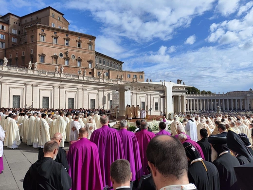 Rozpoczęcie synodu okiem uczestnika